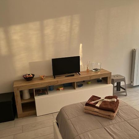 Einaudi Apartment Cologno Monzese Exterior foto